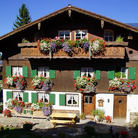 Milz Apartment *